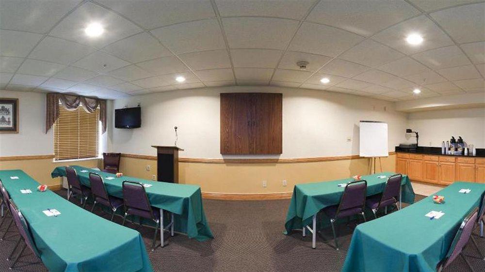 Holiday Inn Express Scottsburg By Ihg Bagian luar foto