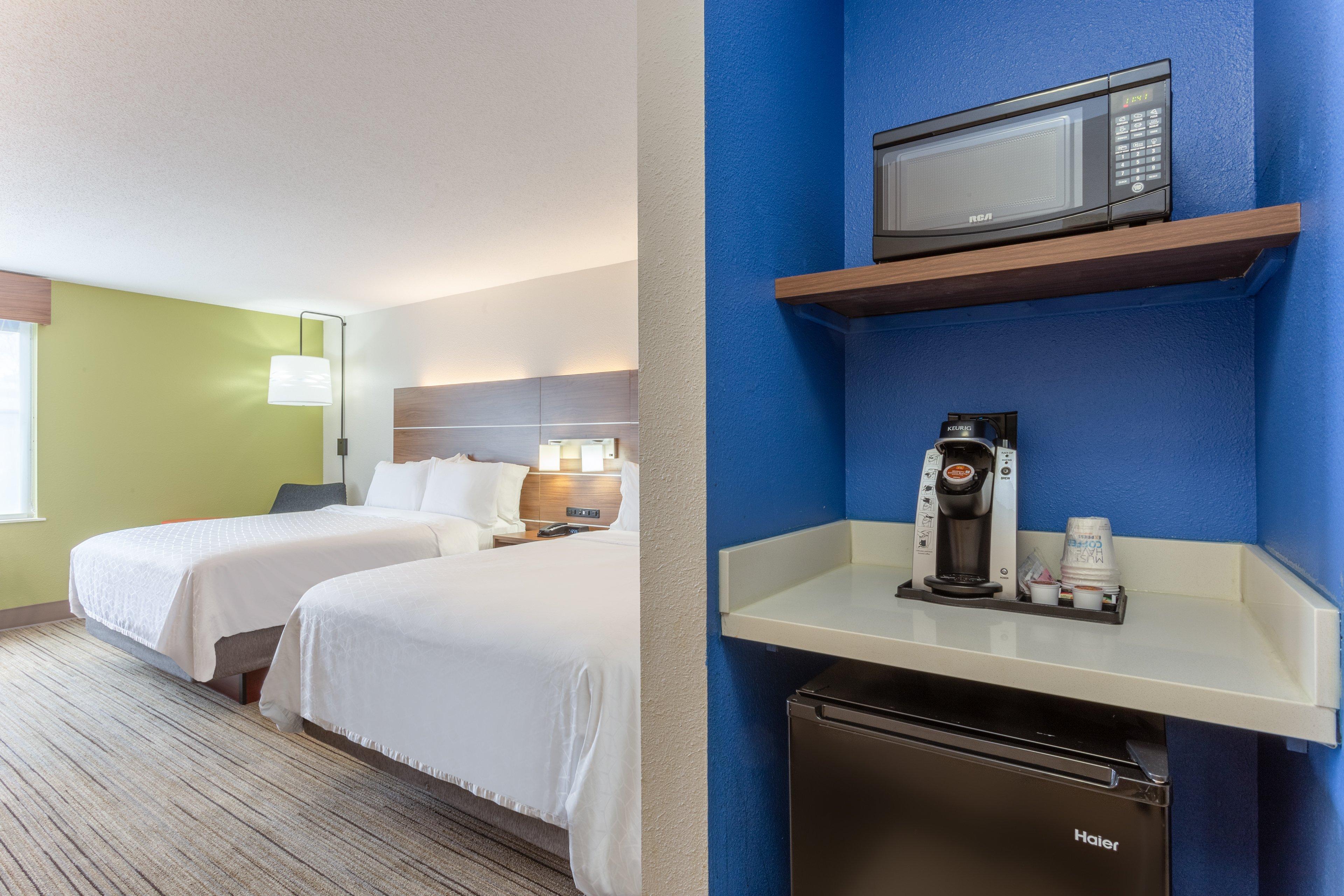 Holiday Inn Express Scottsburg By Ihg Bagian luar foto
